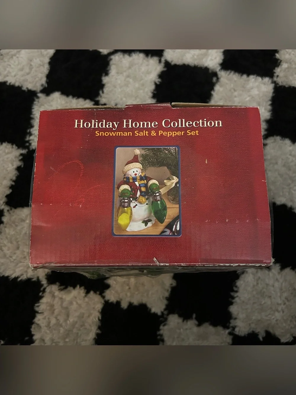 Snowman Salt and Pepper Holder Shakers magnetic Set Holiday Home Collection